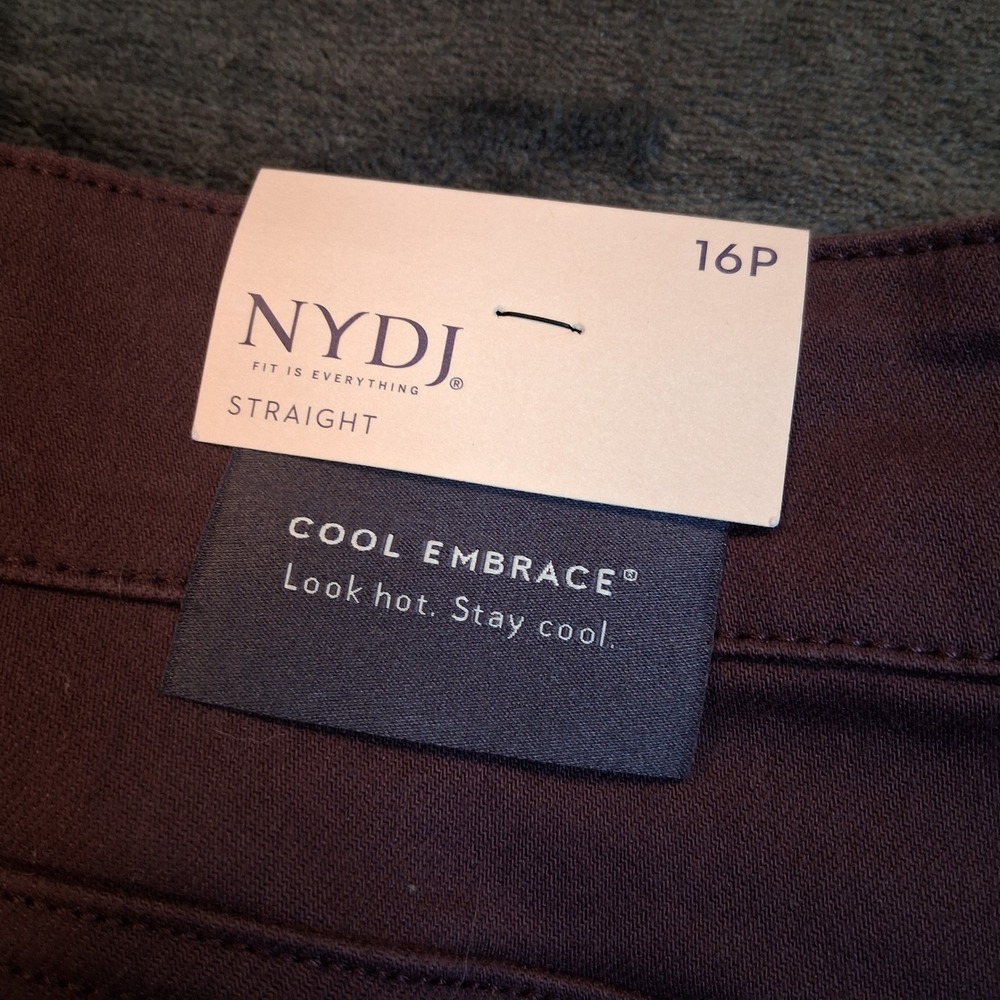 NWT NYDJ Straight‎ Leg Pants Womens 16P Plum Cool Embrace Petite - Picture 6 of 8